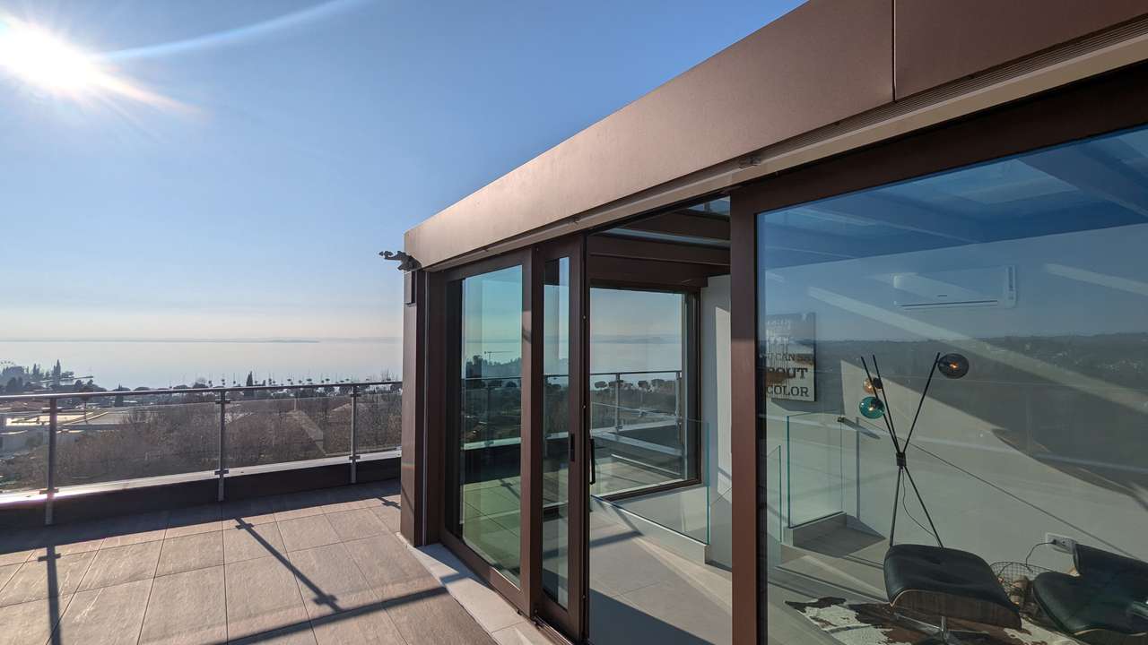 Bardolino Neubau Luxus 3-ZI-Penthouse (App.5) Dachterrasse Blick Gardasee, Solar, Fahrstuhl, Garage,