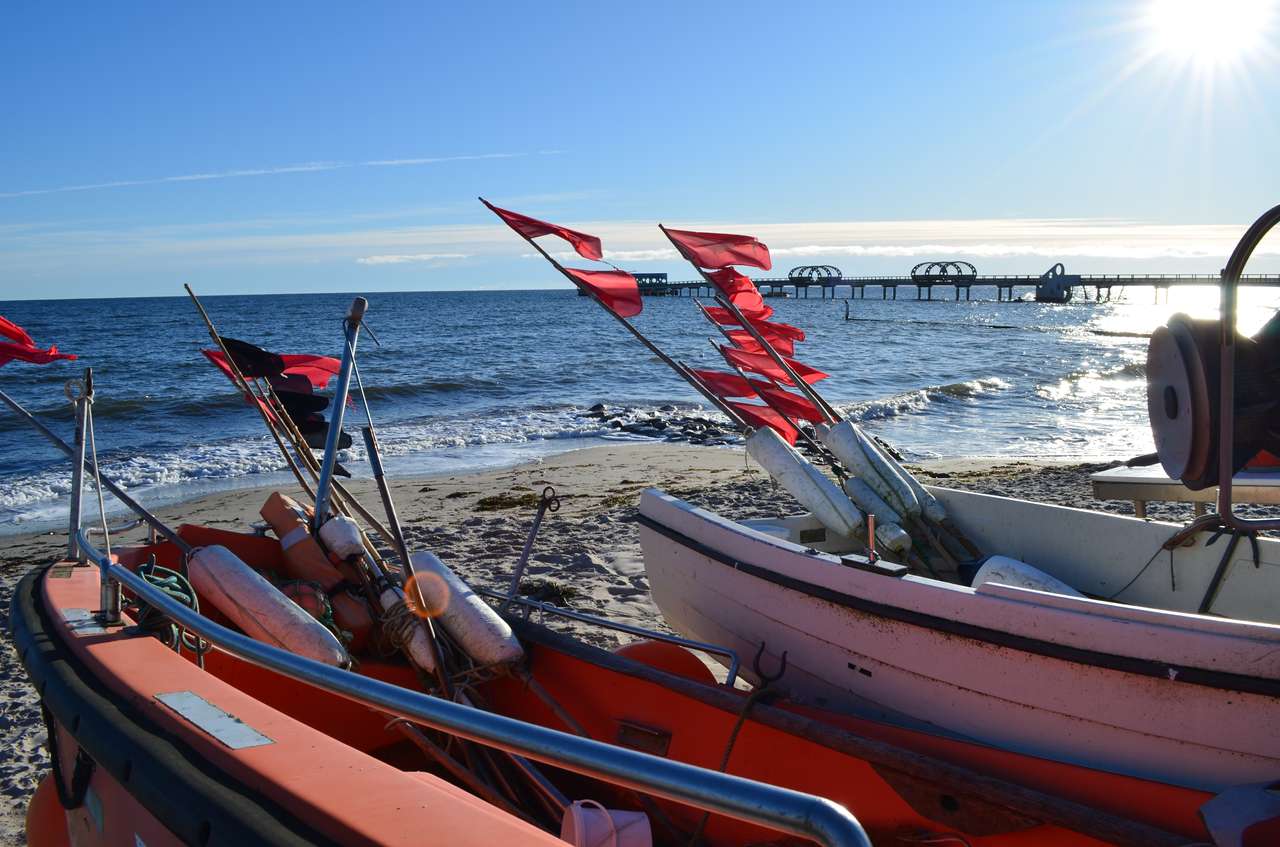 Ferienwohnung 100 m vom Strand, Balkon, EBK, Stellplatz, Neubaustandard