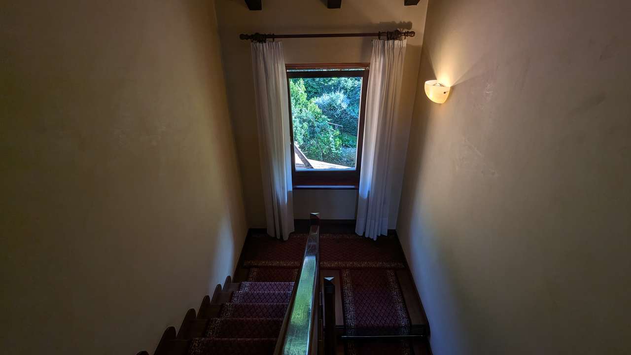 imposante Villa in 1.Linie am Gardasee Torri del Benaco mit viel Baupotential