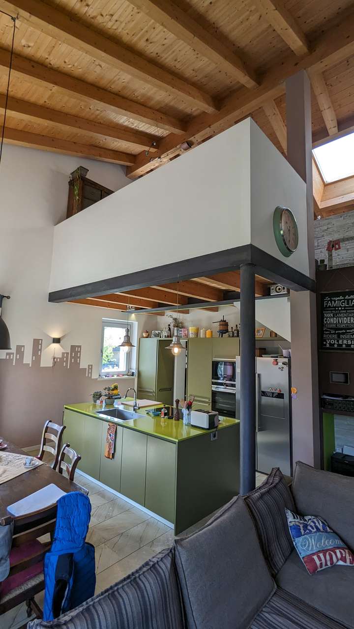 4-5 Zi. Villa in guter Wohnlage nahe Lazise, moderne Haustechnik, Wärmepumpe, Pool, Gardasee