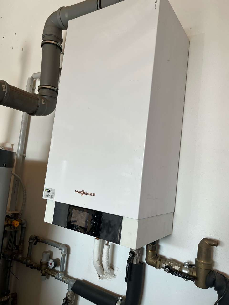 4-5 Zi. Villa in guter Wohnlage nahe Lazise, moderne Haustechnik, Wärmepumpe, Pool, Gardasee