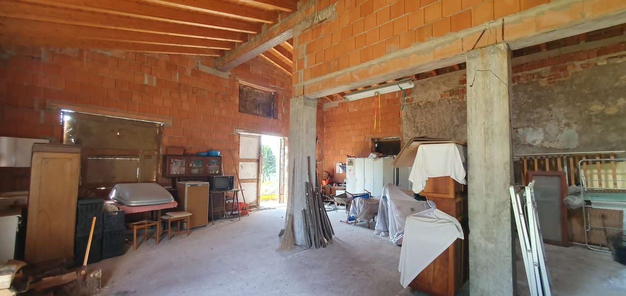 Rustico mit 8000qm Land, Olivenbäume, Fernblick zum Ausbau