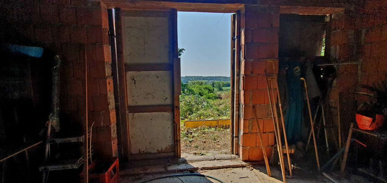 Rustico mit 8000qm Land, Olivenbäume, Fernblick zum Ausbau