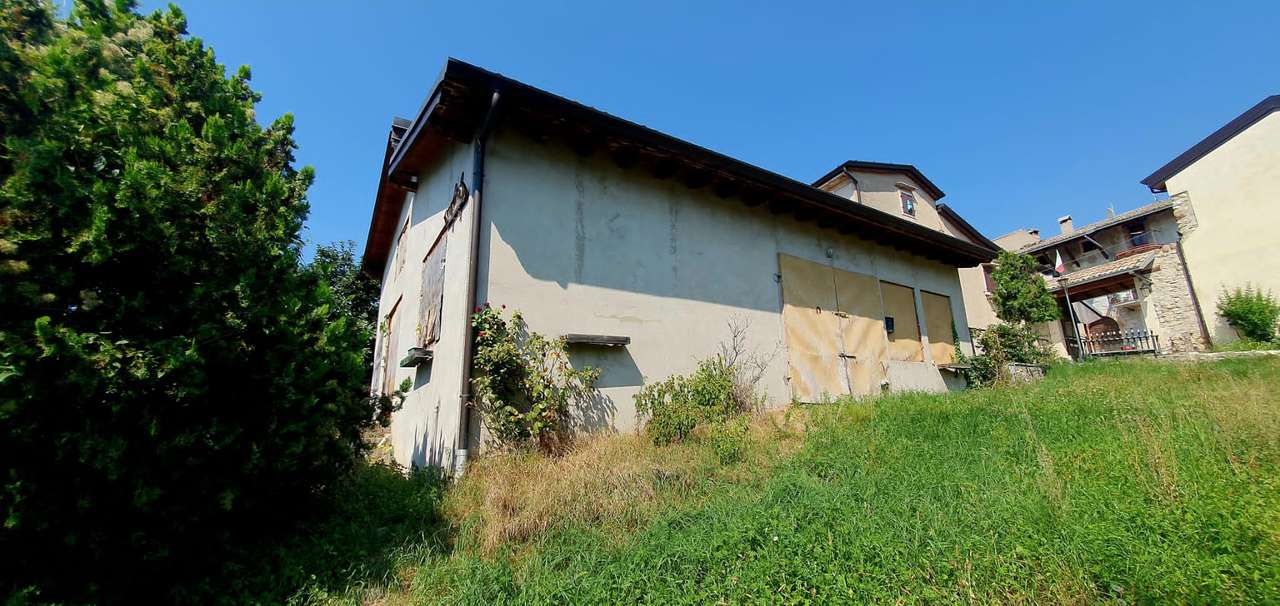 Rustico mit 8000qm Land, Olivenbäume, Fernblick zum Ausbau