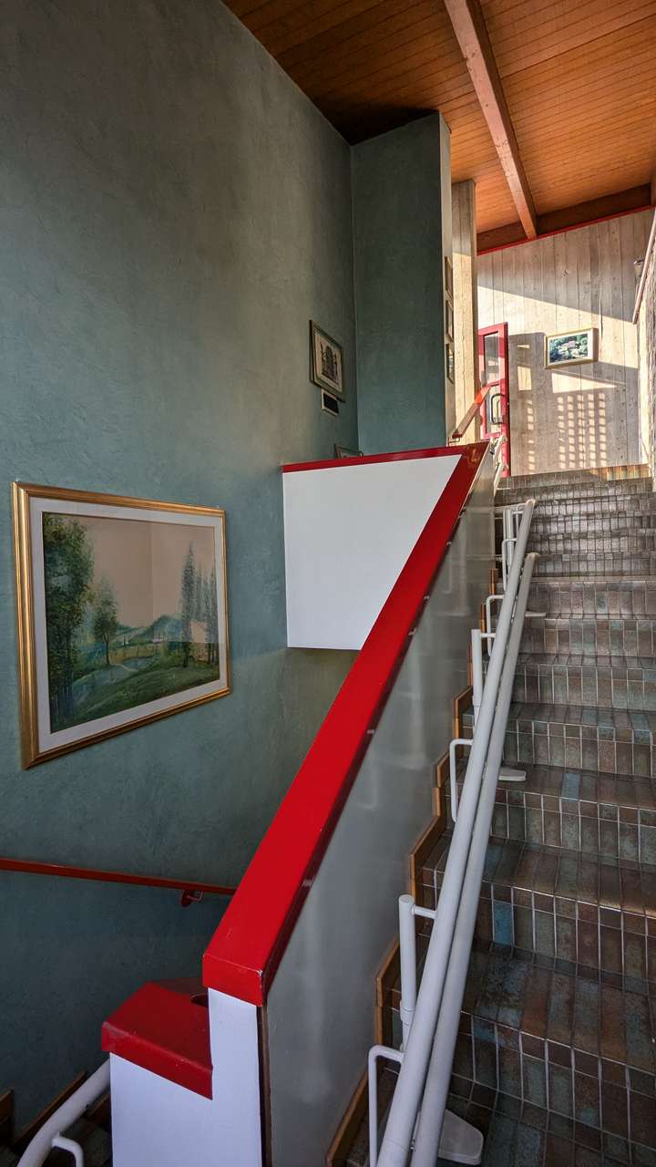 Prestigeträchtiges Architektenhaus in bester Lage Caprino Veronese am Gardasee