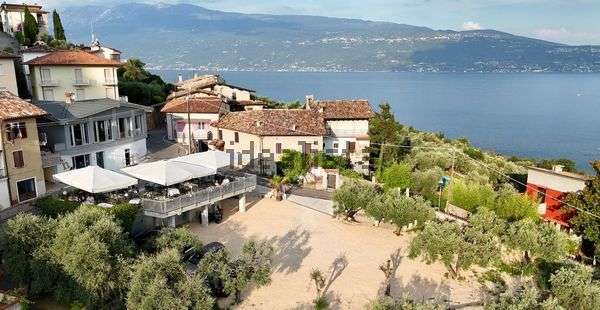 Restaurant mit Eisdiele und Seeblick, 145 Sitzplätze, Gardasee, neuwertig aus 2024