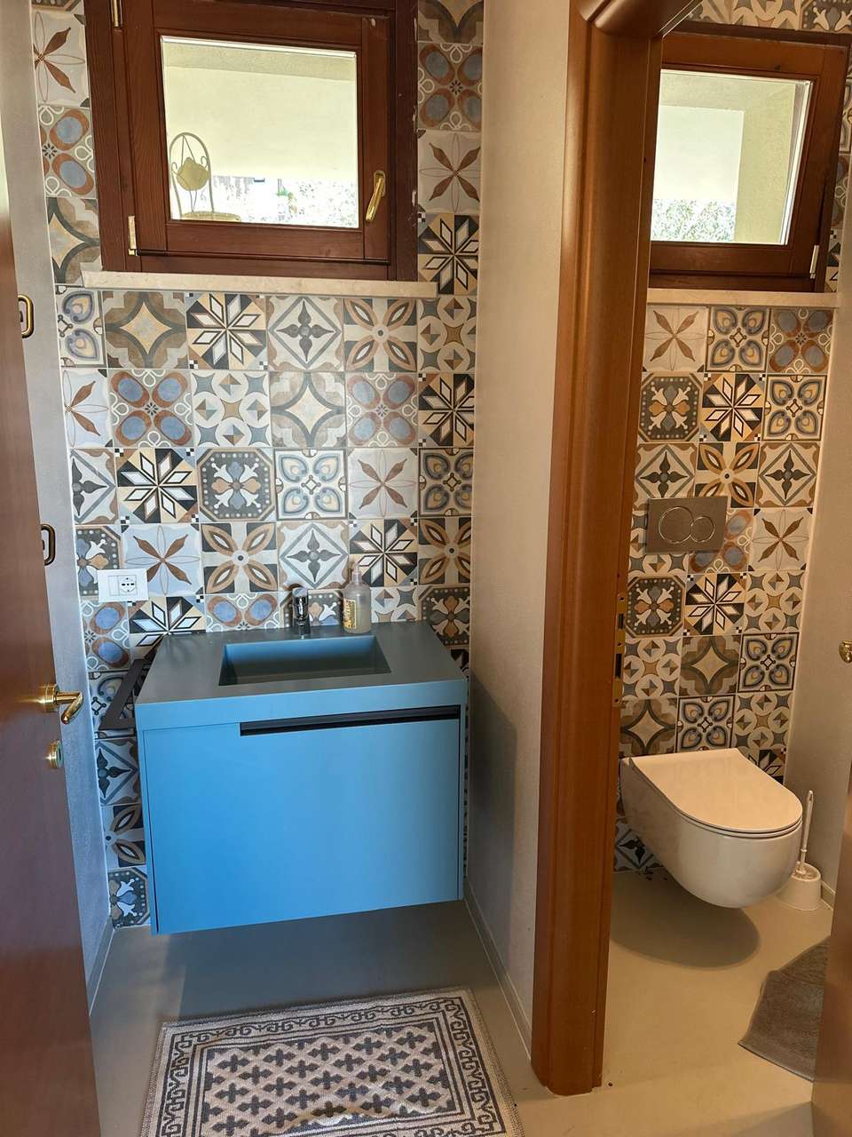 renovierte Villa mit Seeblick, 250qm Wfl., Garten, Garage, Klima