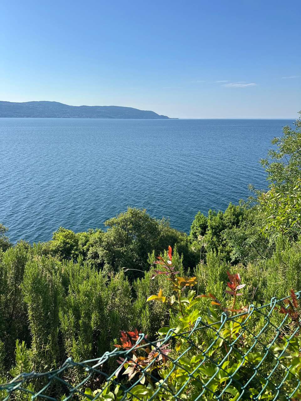 Villa mit Panoramablick Gardasee, Pool, Bootsanleger, Seezugang, ruhige Lage