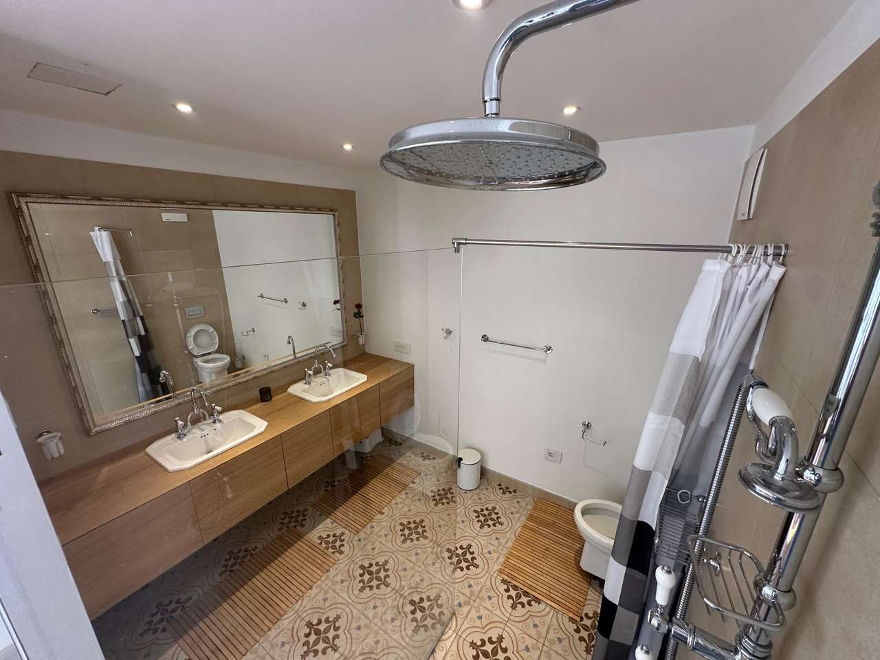 Villa mit Panoramablick Gardasee, Pool, Bootsanleger, Seezugang, ruhige Lage