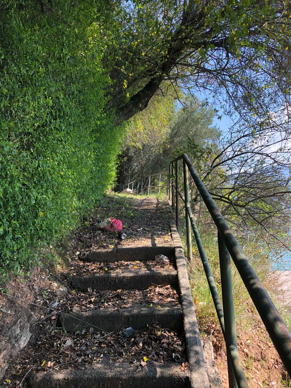 Villa mit Panoramablick Gardasee, Pool, Bootsanleger, Seezugang, ruhige Lage