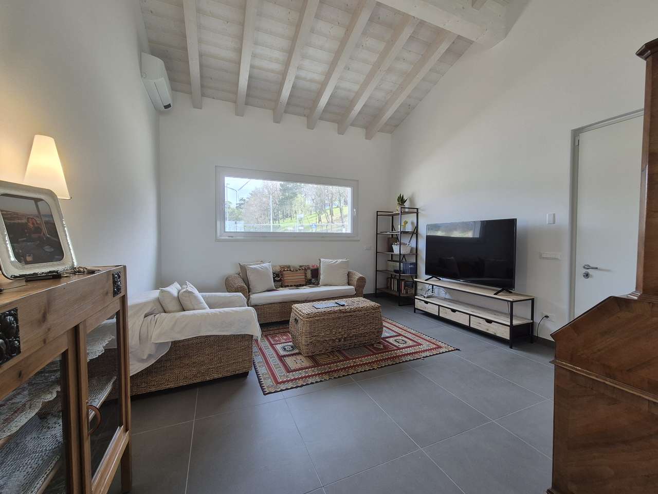 Bezugsfertiger 4-Zi-Neubau mit Luxus-Ausstattung, Garten, Terrasse, Garage