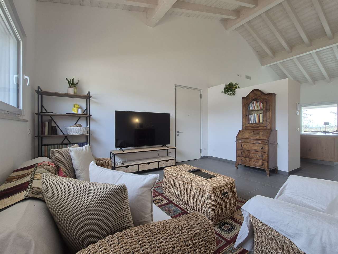 Bezugsfertiger 4-Zi-Neubau mit Luxus-Ausstattung, Garten, Terrasse, Garage