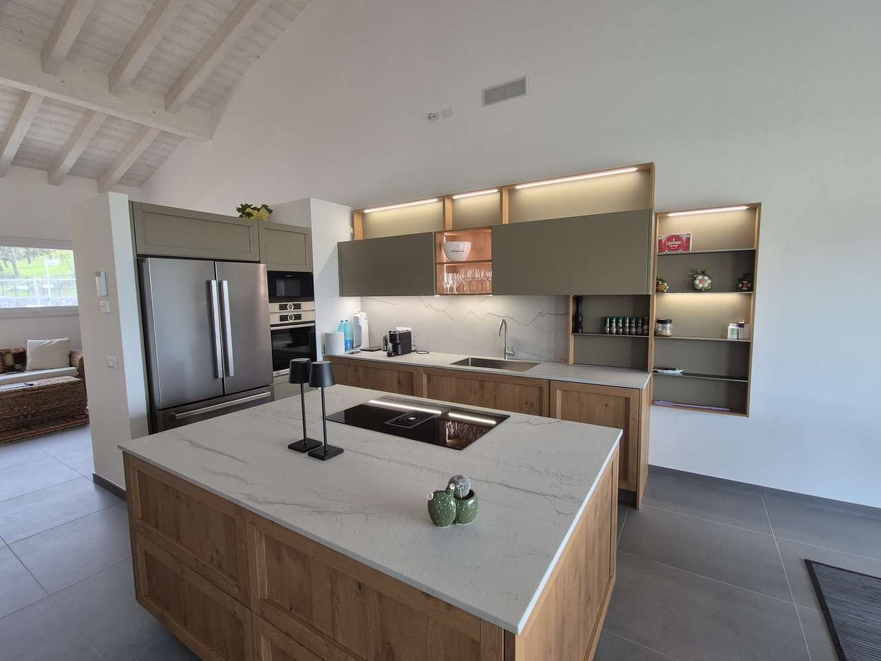 Bezugsfertiger 4-Zi-Neubau mit Luxus-Ausstattung, Garten, Terrasse, Garage