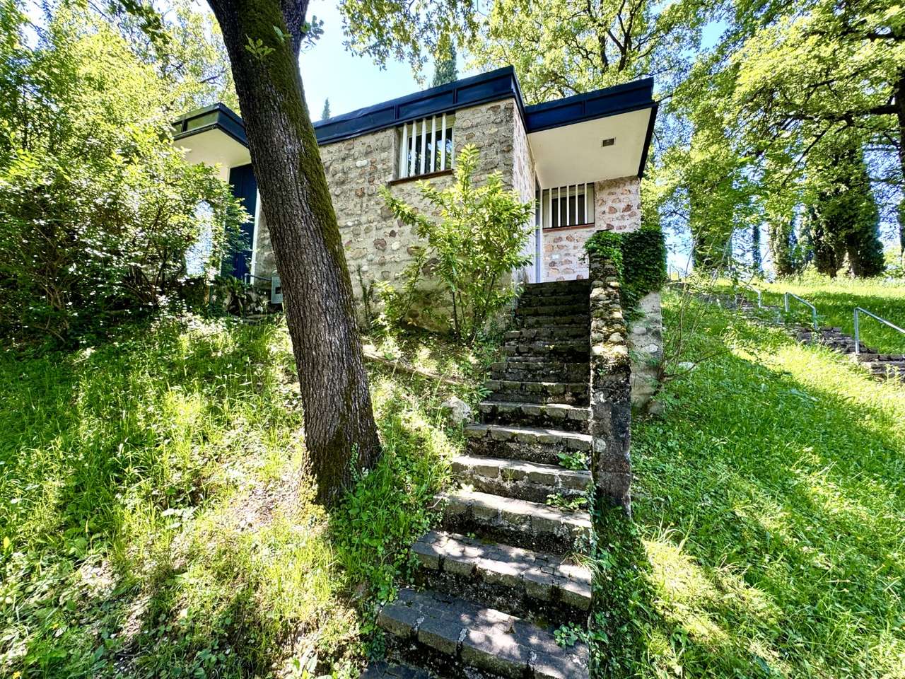 Villetta in Murlongo Costermano Gardasee mit Pool und Tennis