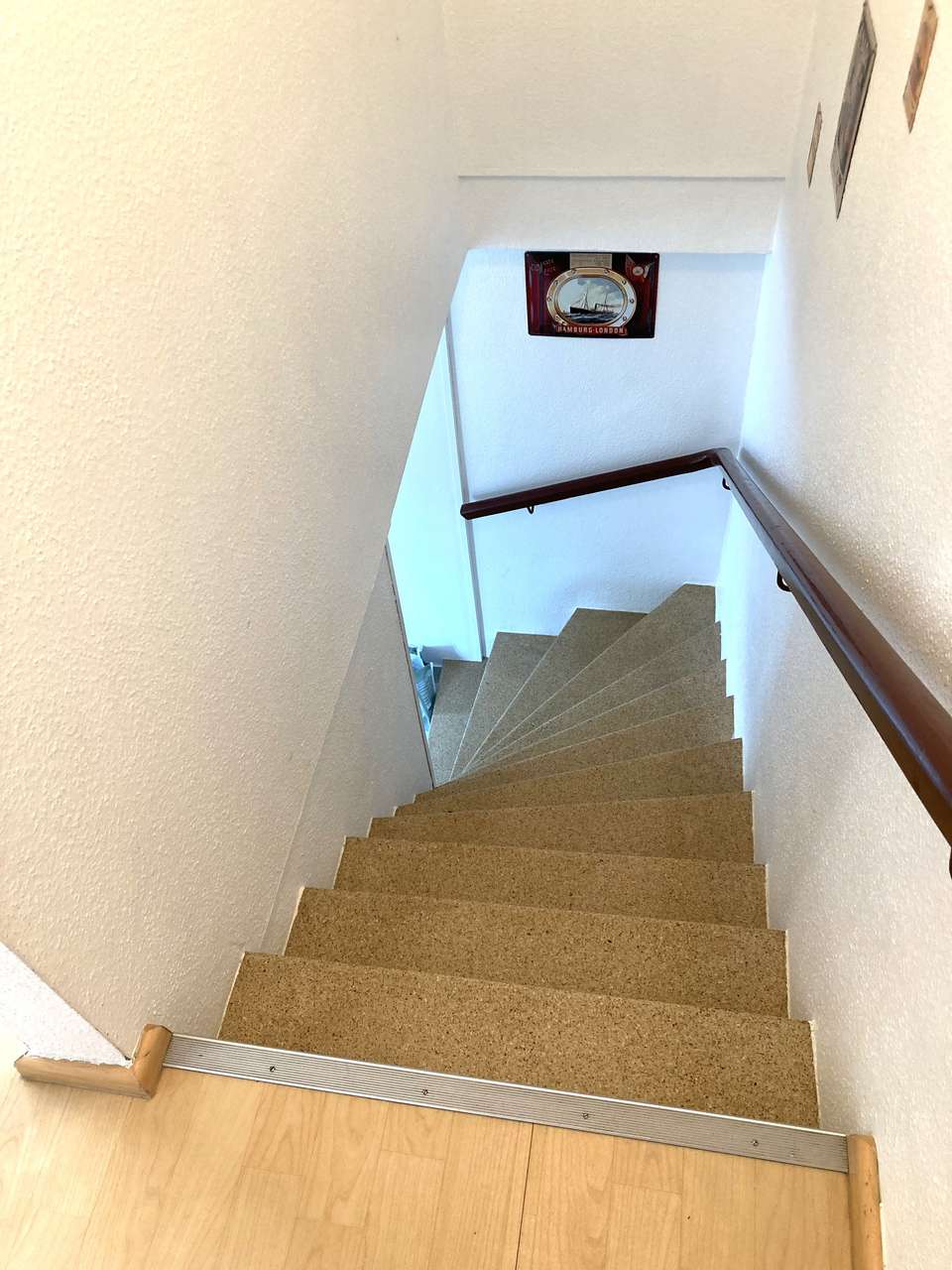 Besichtigung sofort: Doppelhaus, renoviert, in beliebter Lage, Gästehaus im Garten, 300m zum Strand