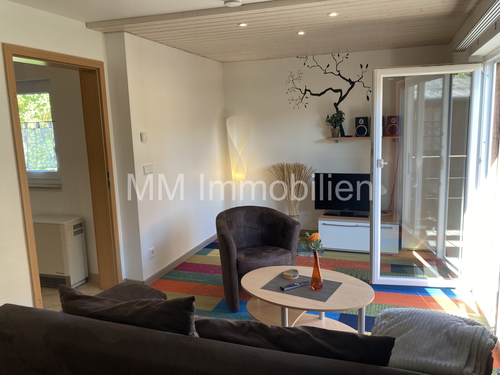 Besichtigung sofort: Doppelhaus, renoviert, in beliebter Lage, Gästehaus im Garten, 300m zum Strand