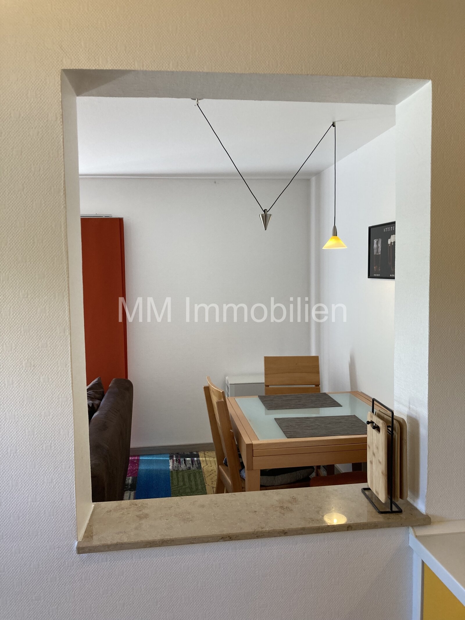 Besichtigung sofort: Doppelhaus, renoviert, in beliebter Lage, Gästehaus im Garten, 300m zum Strand