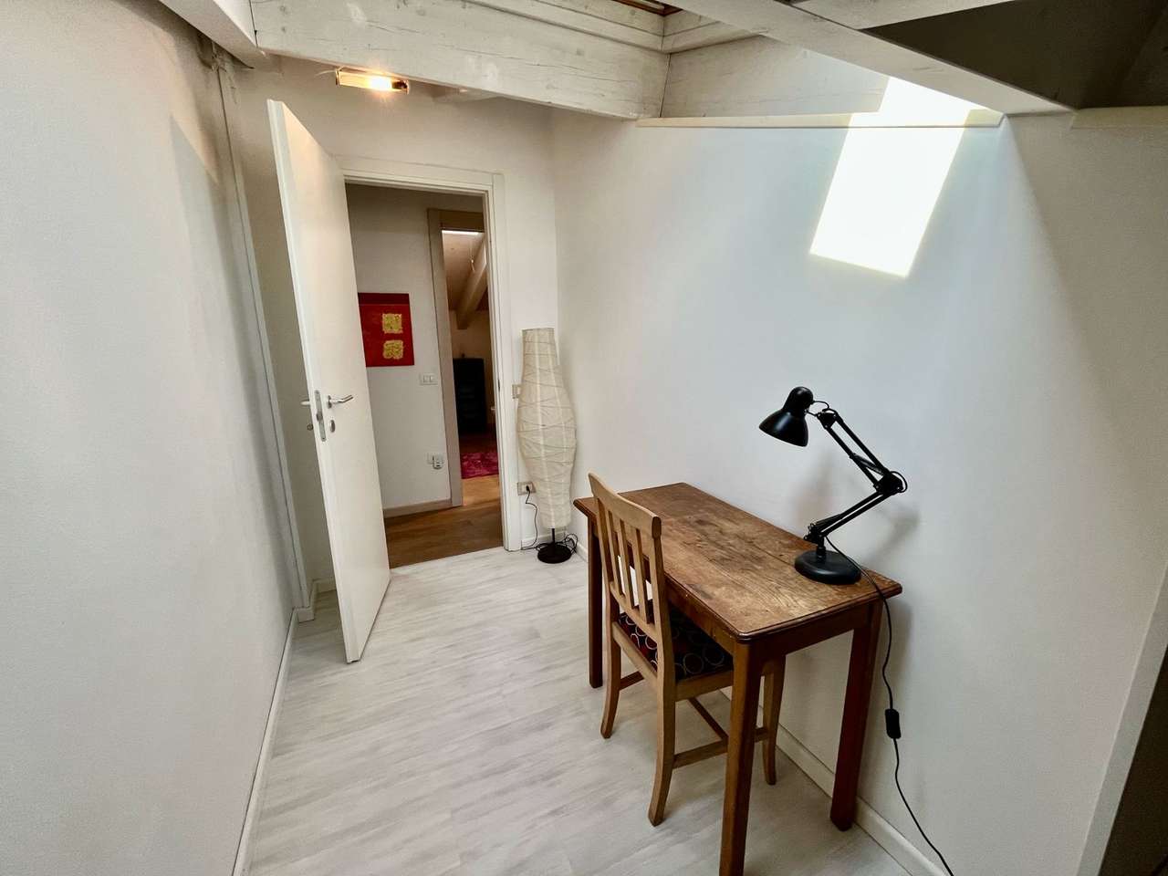 Maisonette auf 2 Ebenen mit 4 Zi, 2 Balkone, Garage, 2 Pools, nahe Gardasee