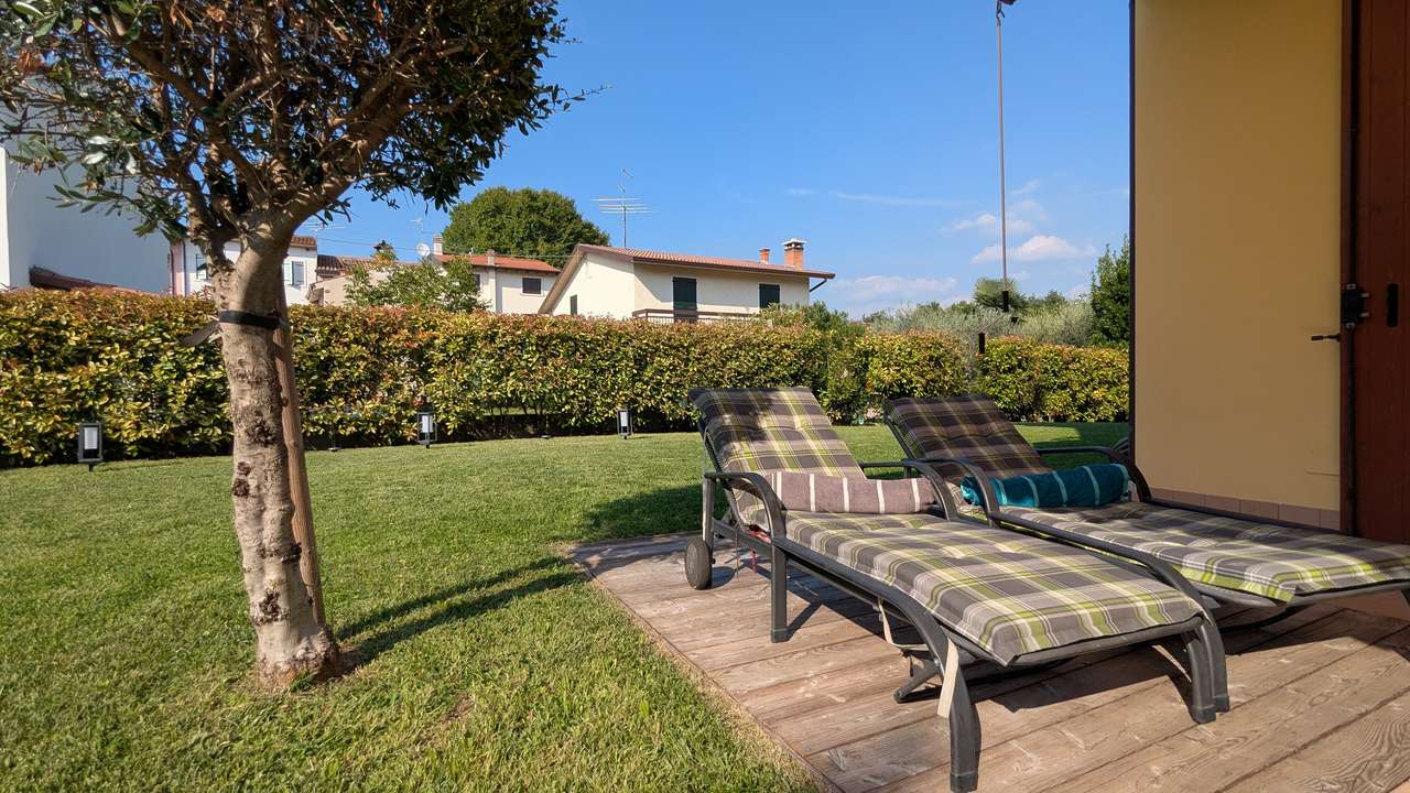 Reihenhaus Lazise Gardasee 400qm Grundstück, Pool, Garage