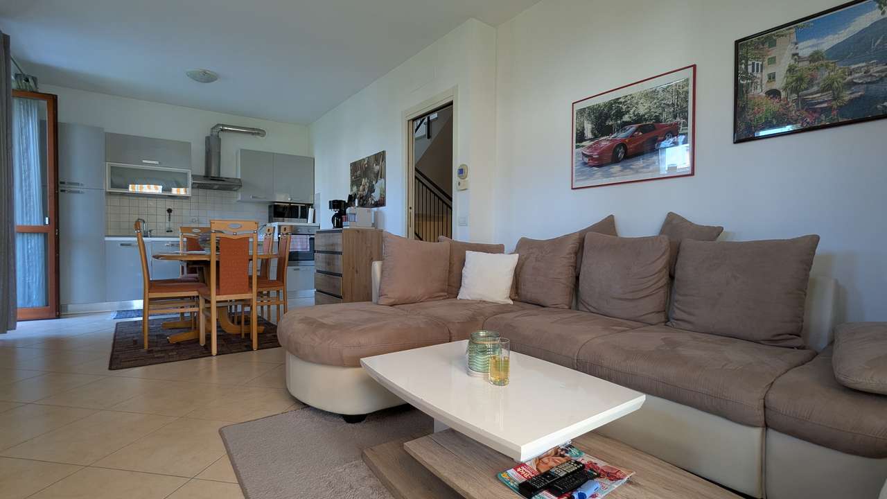 Reihenhaus Lazise Gardasee 400qm Grundstück, Pool, Garage