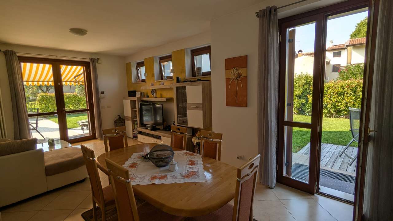 Reihenhaus Lazise Gardasee 400qm Grundstück, Pool, Garage