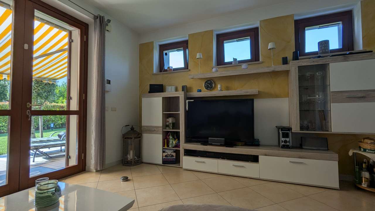 Reihenhaus Lazise Gardasee 400qm Grundstück, Pool, Garage