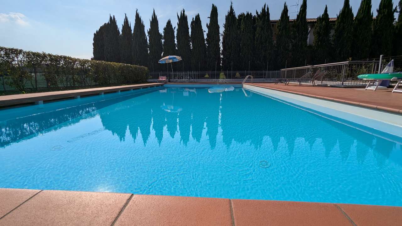 Reihenhaus Lazise Gardasee 400qm Grundstück, Pool, Garage