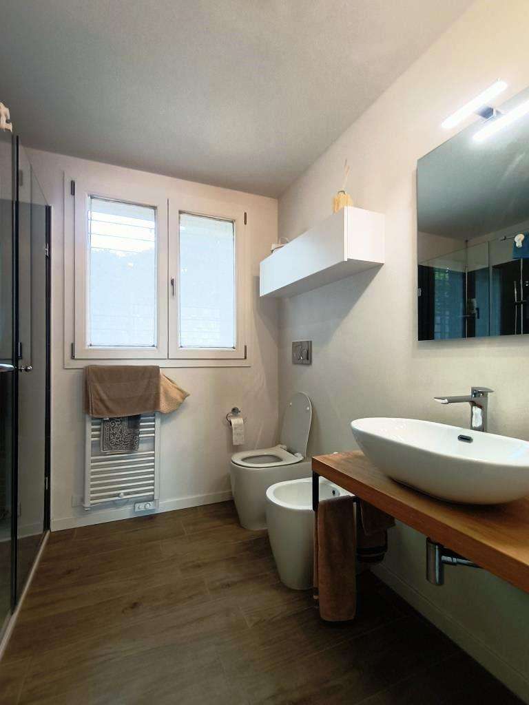 4 Zi.- Villa mit Pool, traumhafter Garten, Klima, Solar, Carport, Castion am Gardasee