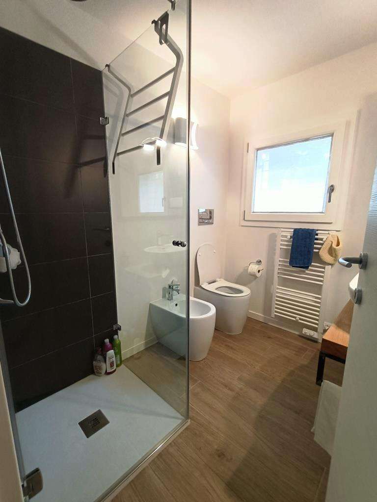 4 Zi.- Villa mit Pool, traumhafter Garten, Klima, Solar, Carport, Castion am Gardasee