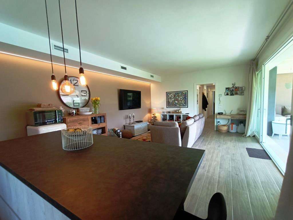 4 Zi.- Villa mit Pool, traumhafter Garten, Klima, Solar, Carport, Castion am Gardasee