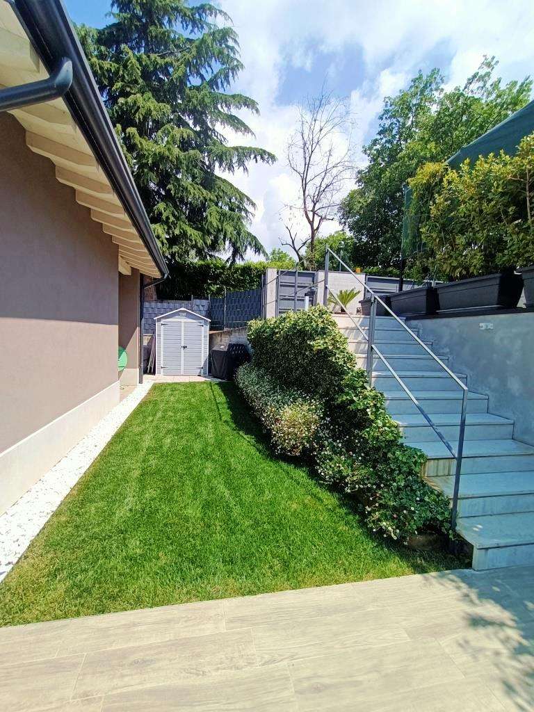 4 Zi.- Villa mit Pool, traumhafter Garten, Klima, Solar, Carport, Castion am Gardasee