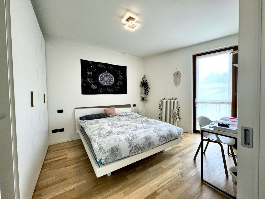 modernes Reihenhaus mit 3 SZ, 2 Bäder, 2 Balkone, Garten, Garage, kompl. renoviert