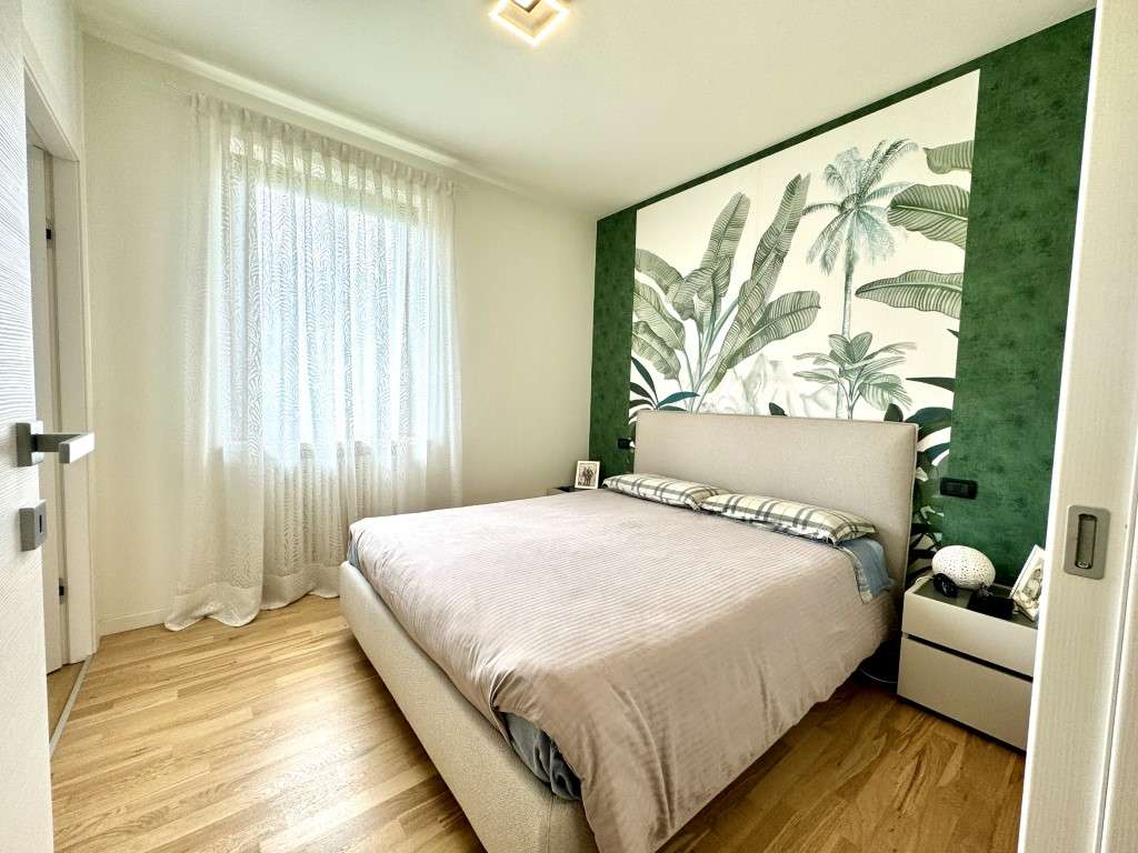 modernes Reihenhaus mit 3 SZ, 2 Bäder, 2 Balkone, Garten, Garage, kompl. renoviert