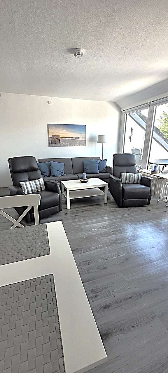 Ihre schicke DG-Ferienwohnung nur 200m zum Strand erwartet Sie mit sonniger Terrasse