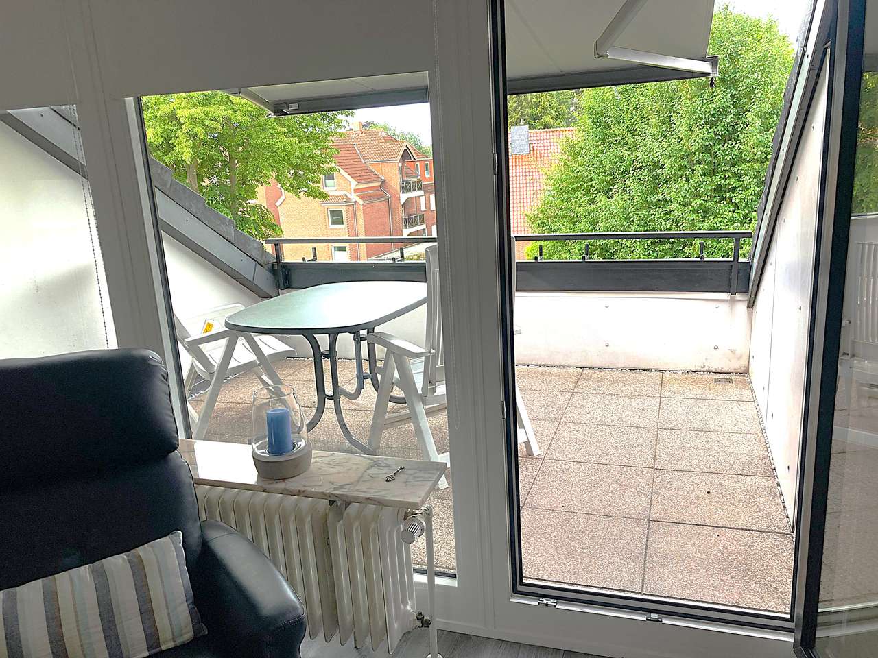 Ihre schicke DG-Ferienwohnung nur 200m zum Strand erwartet Sie mit sonniger Terrasse