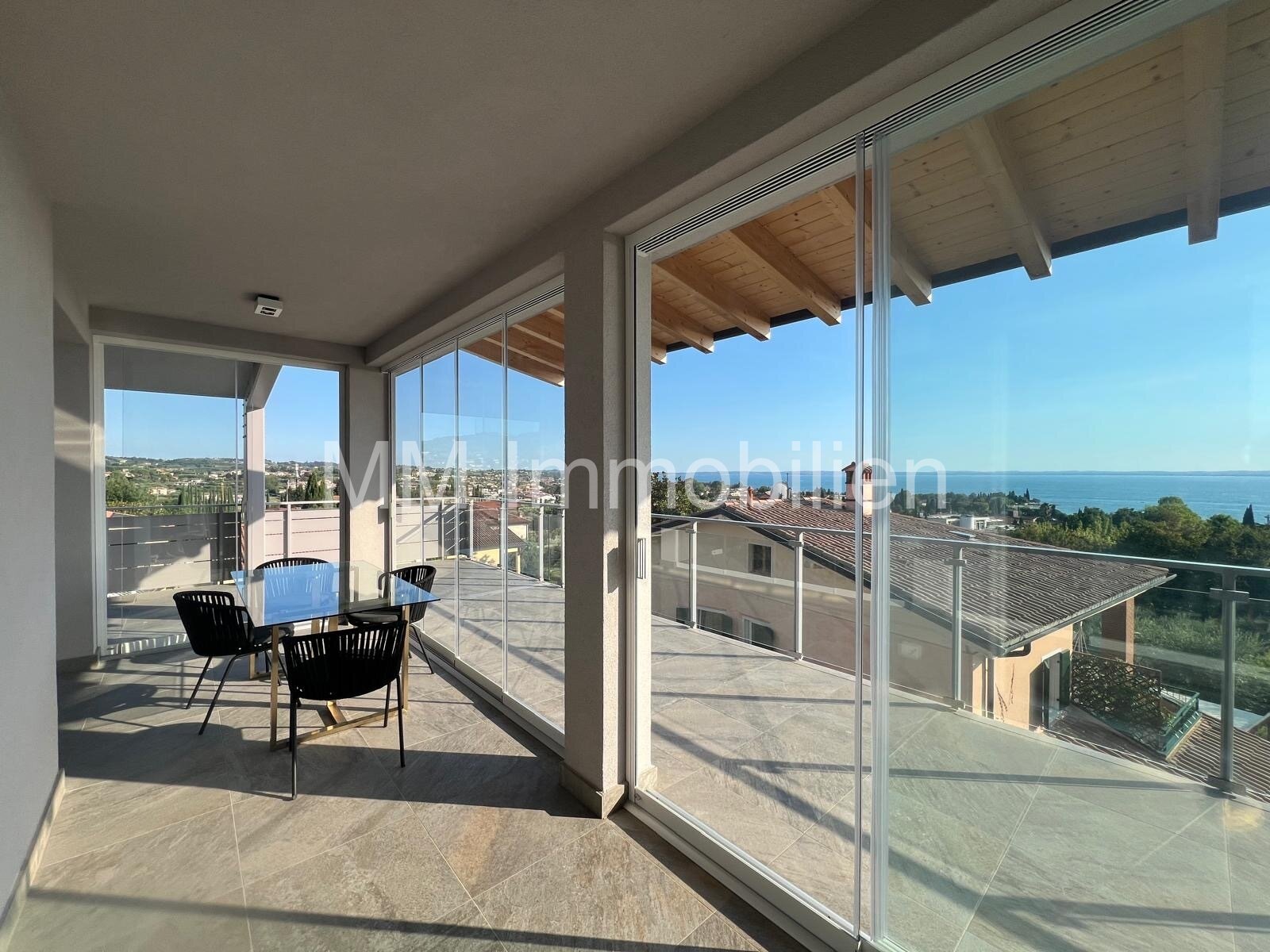 Bardolino Neubau Luxus 3-ZI-Penthouse (App.6) Dachterrasse Blick Gardasee, Solar, Fahrstuhl, Garage,