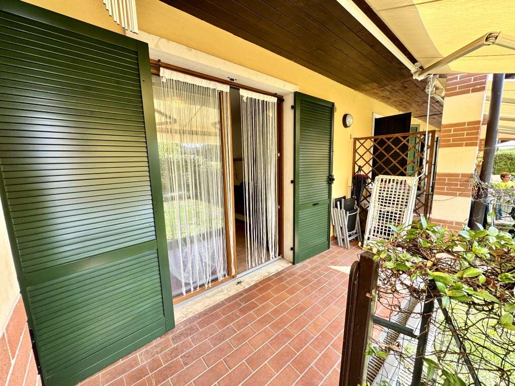 renovierte Fewo mit Pool, Tennis, Garten, Garage, Klima und Golfplatz, nahe Gardasee
