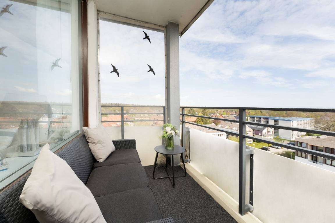 Ihre 3 Zi. Ferienwohnung im 7.OG nur 100m zum Strand, Balkon, bezugsfertig möbliert
