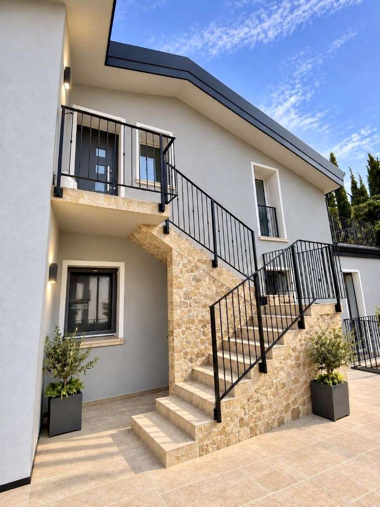 Ihre Villa mit 3 Einheiten und Seeblick in San Zeno di Montagna