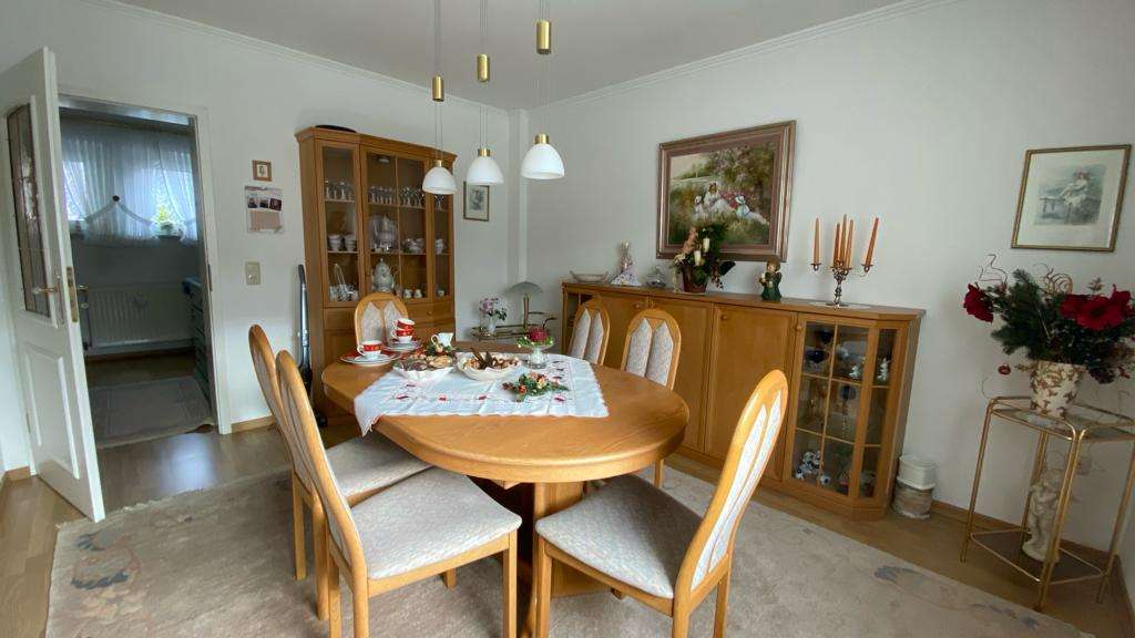 Esszimmer-1 Esszimmer-1