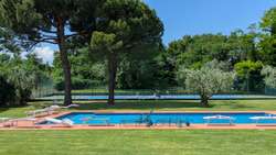 Swimmingpool-1 Swimmingpool-1