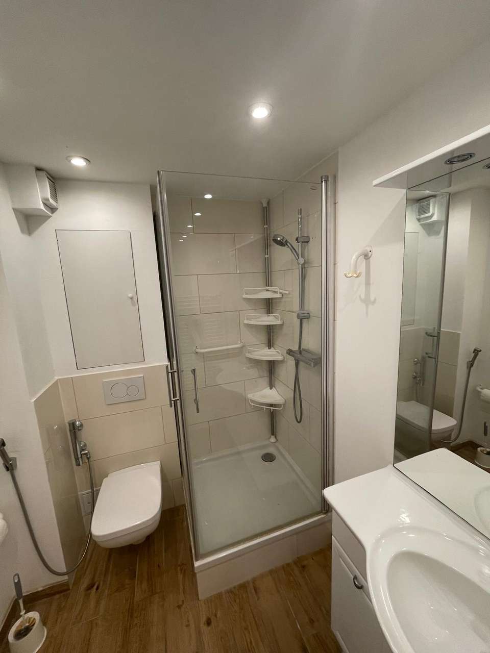 Duschbad - WC Duschbad - WC