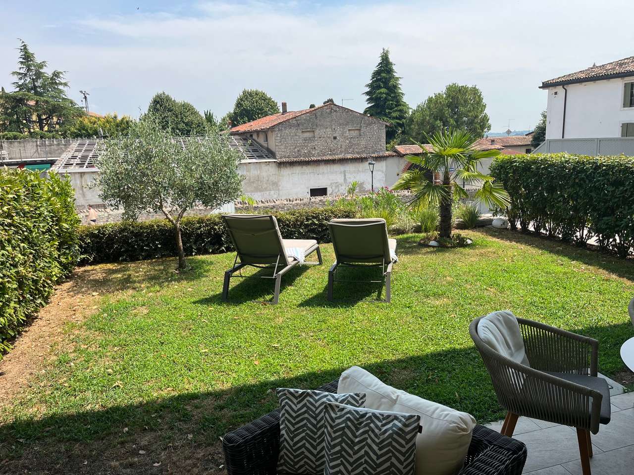 Garten Vorderseite Garten Vorderseite