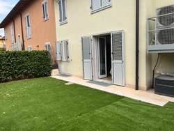 Rückseite mit Garten Rückseite mit Garten