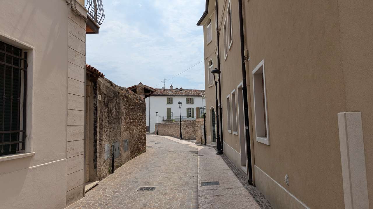 Strasse zum Objekt Strasse zum Objekt