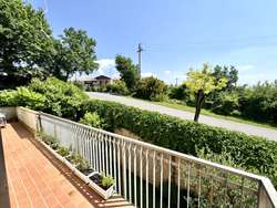 Balkon seitlich mit Fernblick Balkon seitlich mit Fernblick
