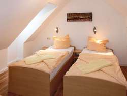 Schlafzimmer-3-1030x773