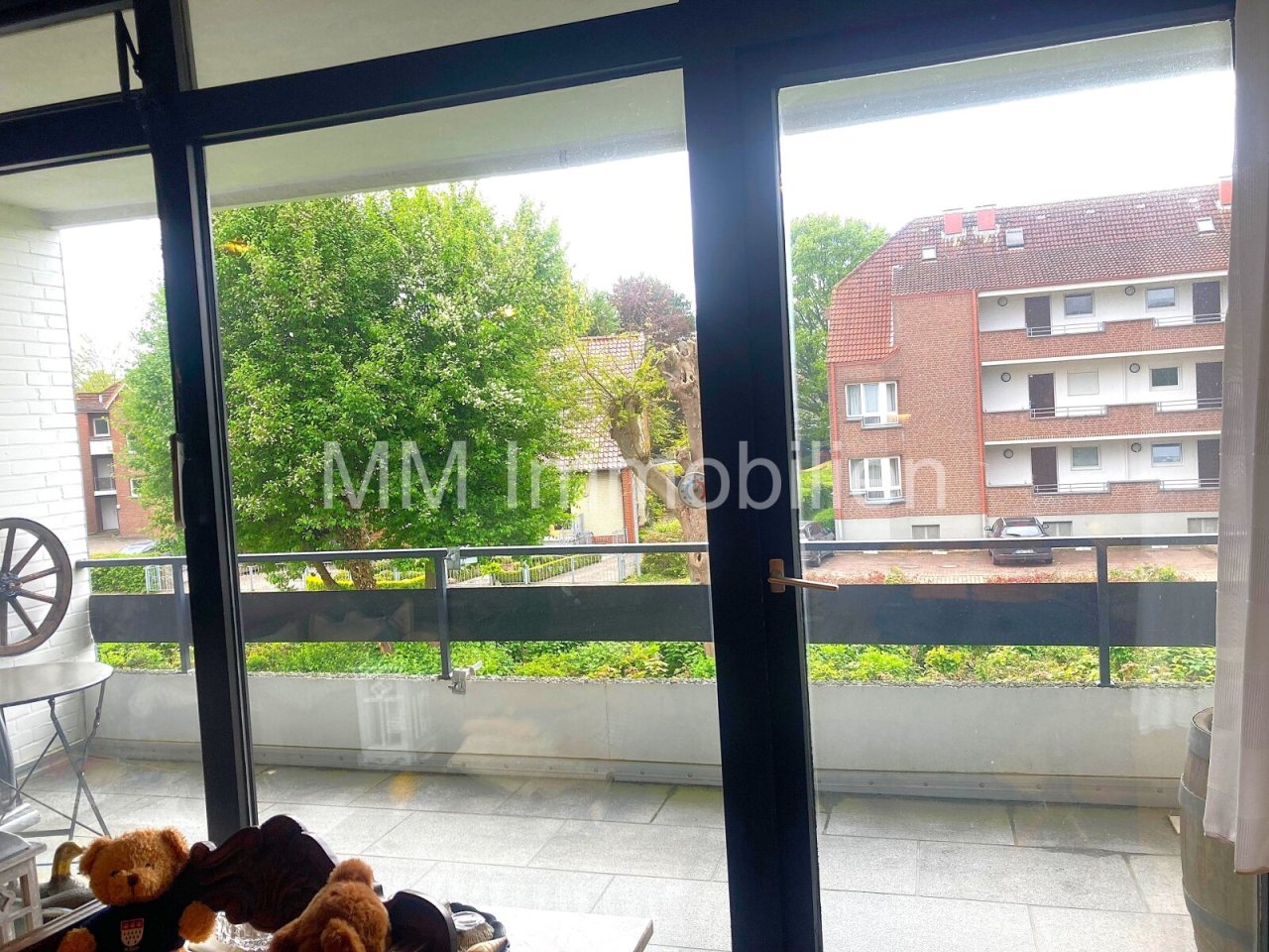 Ausblick-aus-Wohnzimmer Ausblick-aus-Wohnzimmer