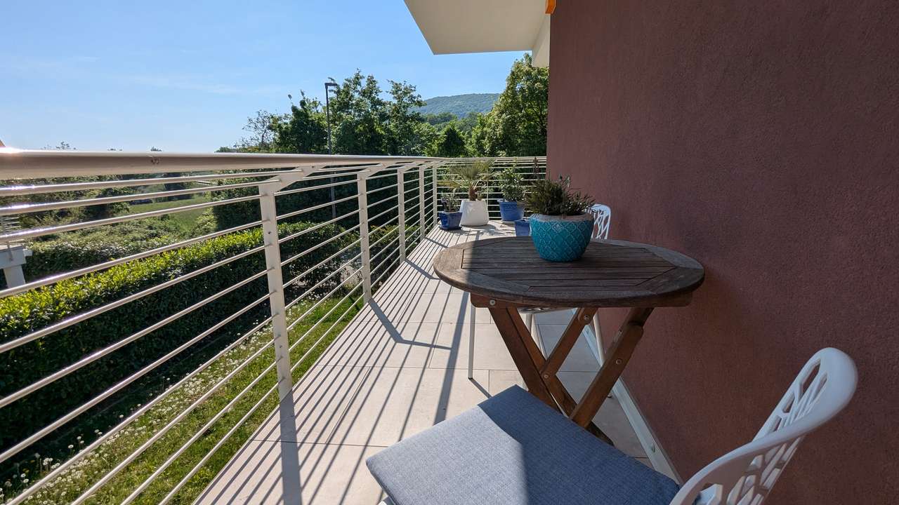 Balkon-seitlich-1 Balkon-seitlich-1