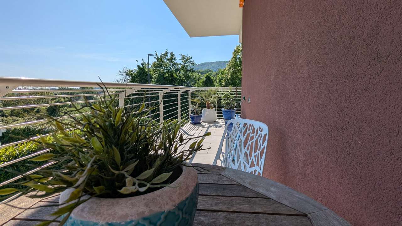 Balkon-seitlich-2 Balkon-seitlich-2